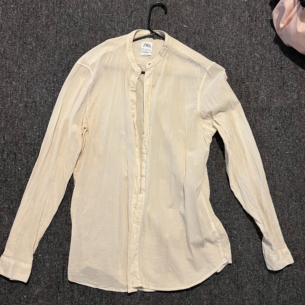 Zara Men's Cream Button Down Shirt